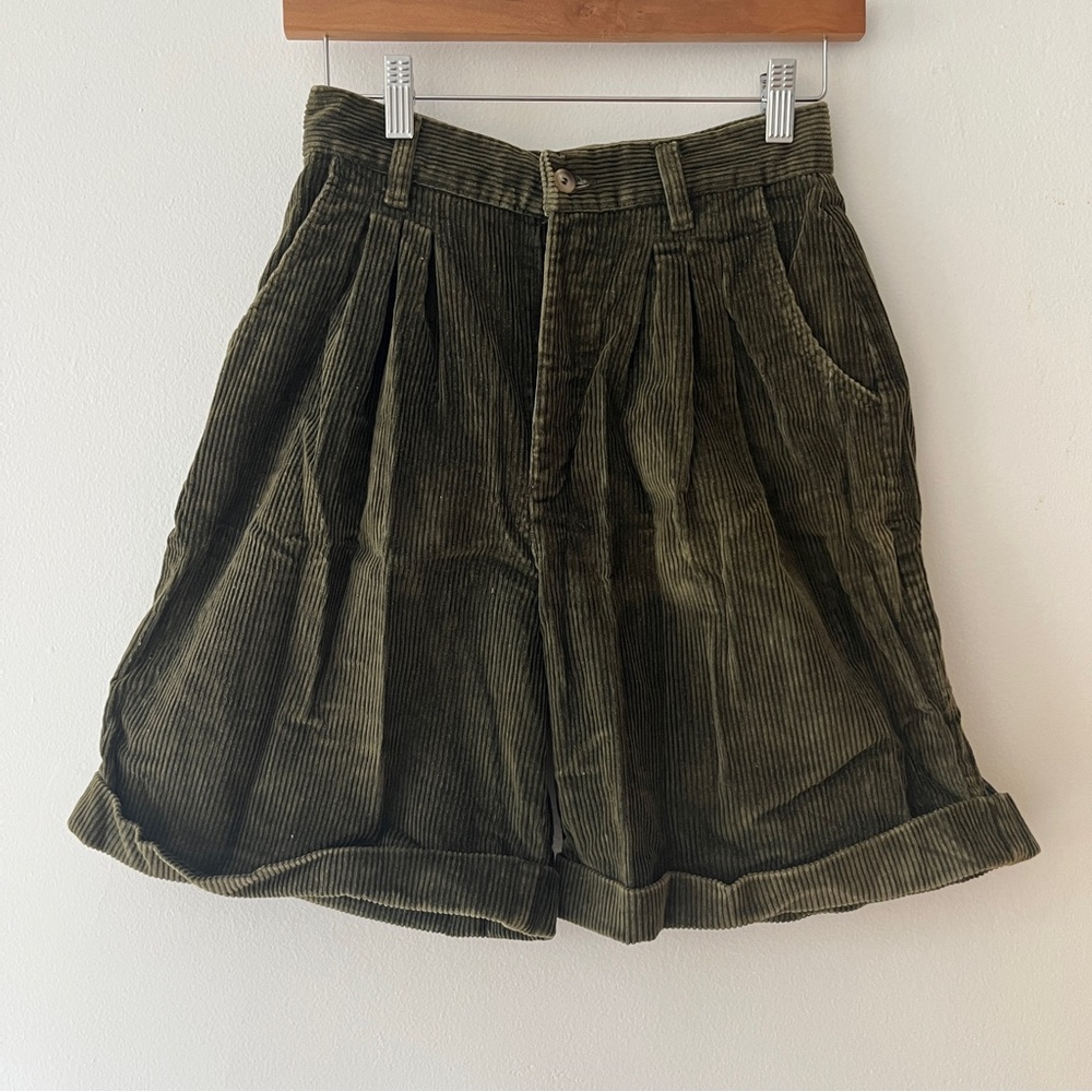 Vintage Pleated Olive Green Corduroy Bermuda Shorts